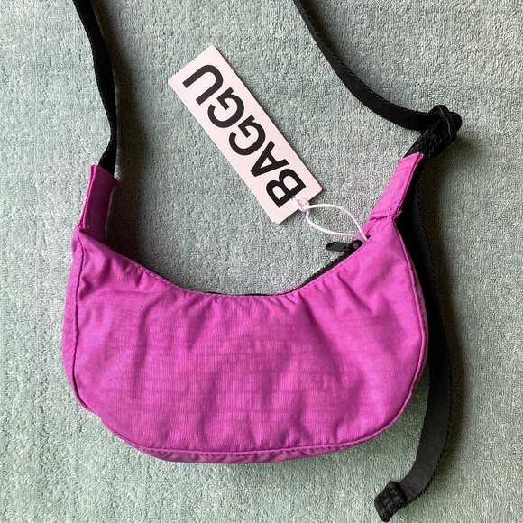 NWT Baggu Mini Crescent Bag - Extra Pink - Picture 1 of 6